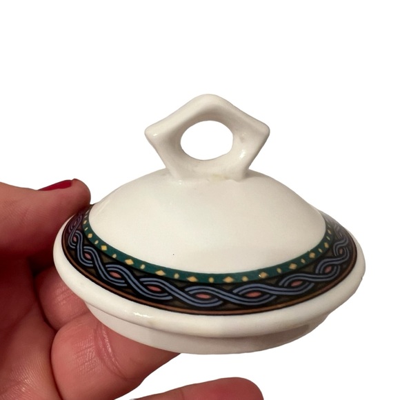 Christopher Stuart’s Optima Fine China Creamer & Sugar Set - Picture 9 of 9